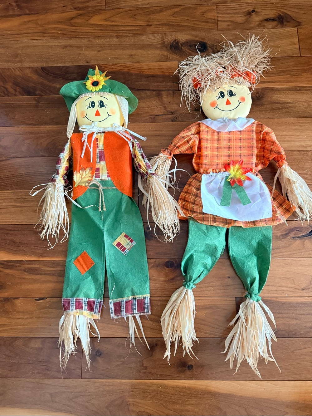 Scarecrow decor set of 2